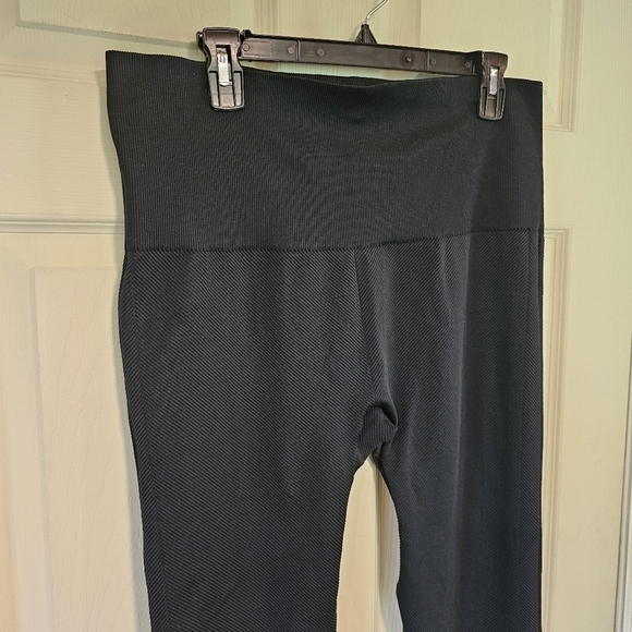 NWOT Spanx Look At Me Now Leggings - Picture 4 of 5